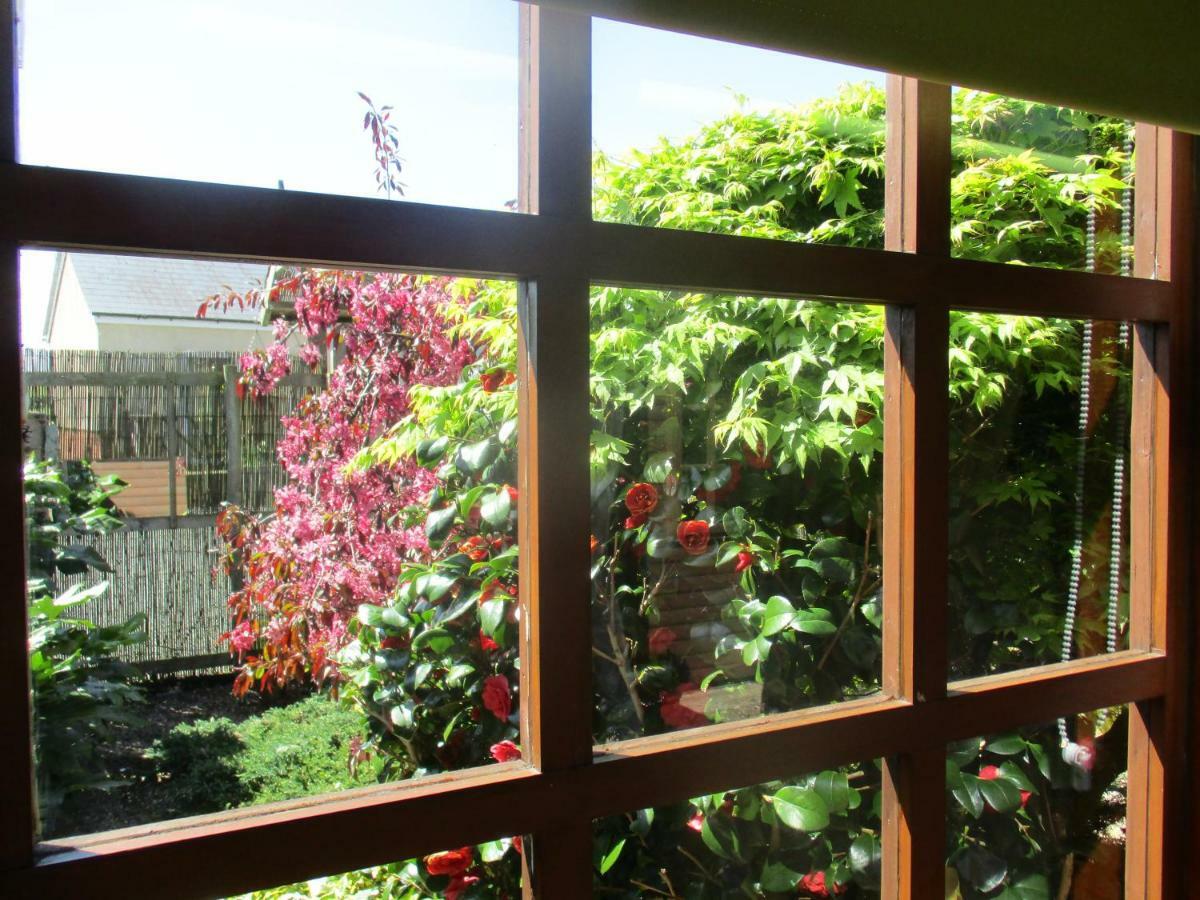 The Garden Lodge Llynclys Exteriör bild